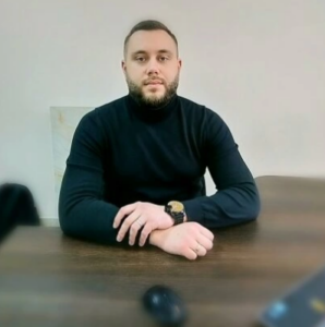 Олег Головня